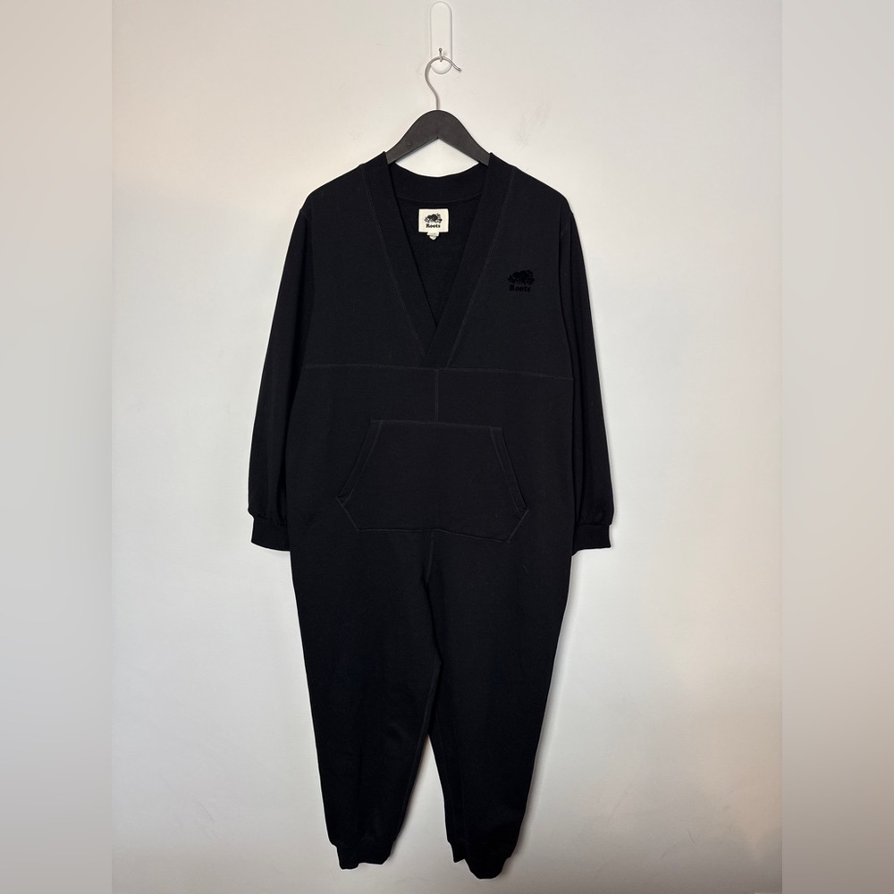 ROOTS Canada - Cooper Cozy Fleece Jumpsuit. Front Kangaroo pocket. Black. Large - Picture 4 of 12